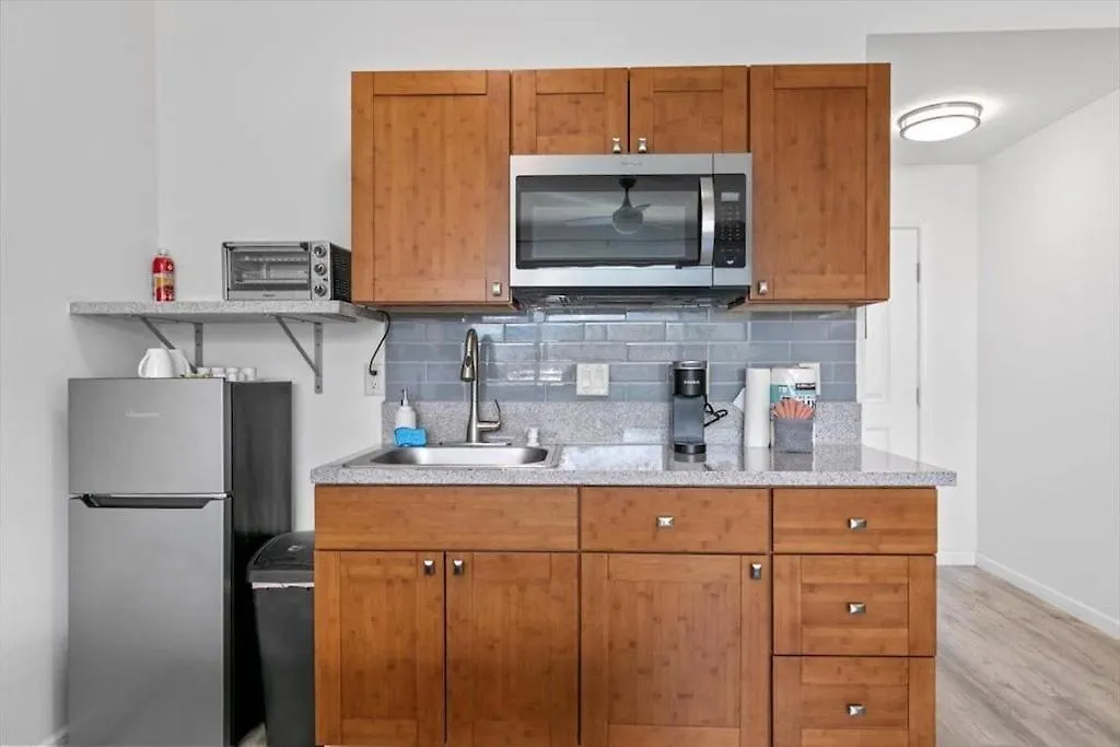 Unit 16 Maui Ohana Modern Studio Wailuku United States